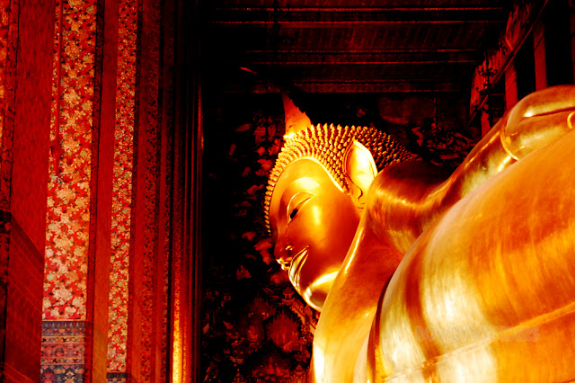 bowdywanders.com Singapore Travel Blog Philippines Photo :: Thailand :: Wat Pho in Bangkok: The Temple of the Reclining Buddha bowdywanders.com Singapore Travel Blog Philippines Photo :: Thailand :: Wat Pho in Bangkok: The Temple of the Reclining Buddha