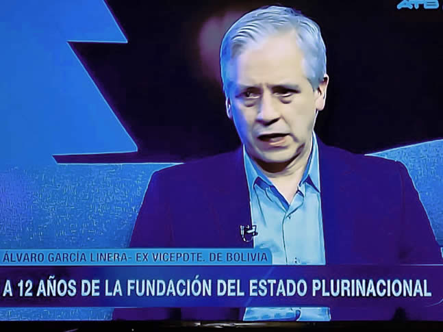 Reaparece Linera: el fantoche presumido, el odiador racial, ¡el que sacó del poder a Choquehuanca!