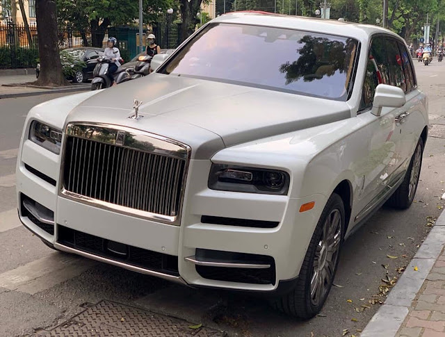 ROLLS ROYCE CULLINAN VỀ VIỆT NAM LÀ BAO NHIÊU?