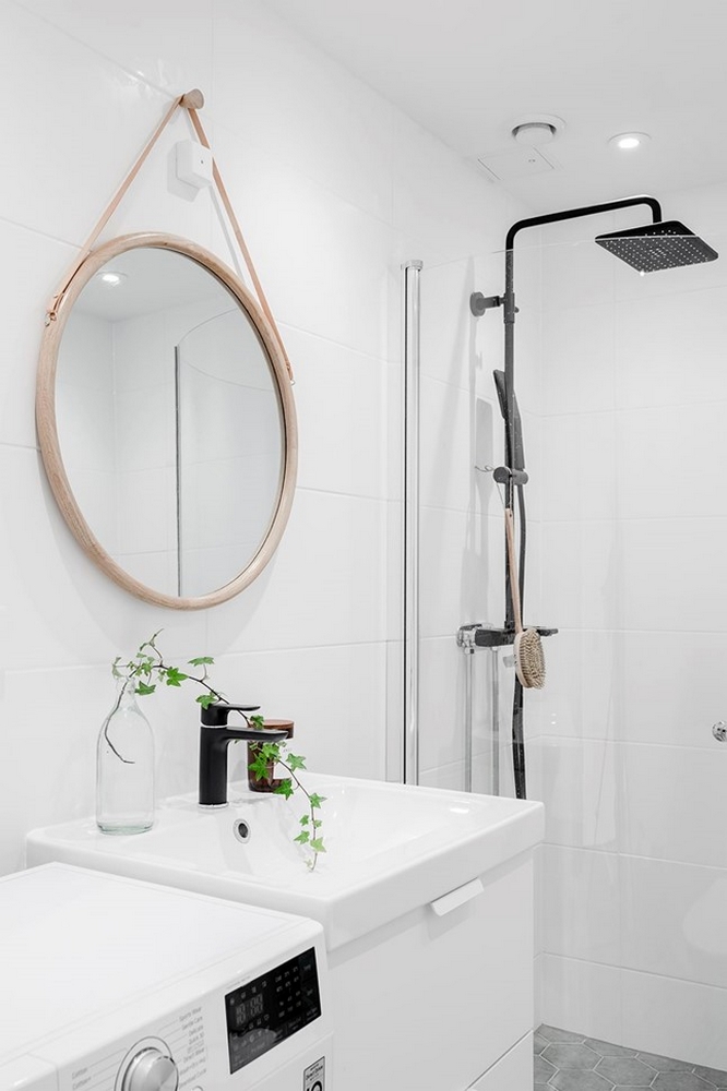 CLAIRE, NETTE ET PRÉCISE