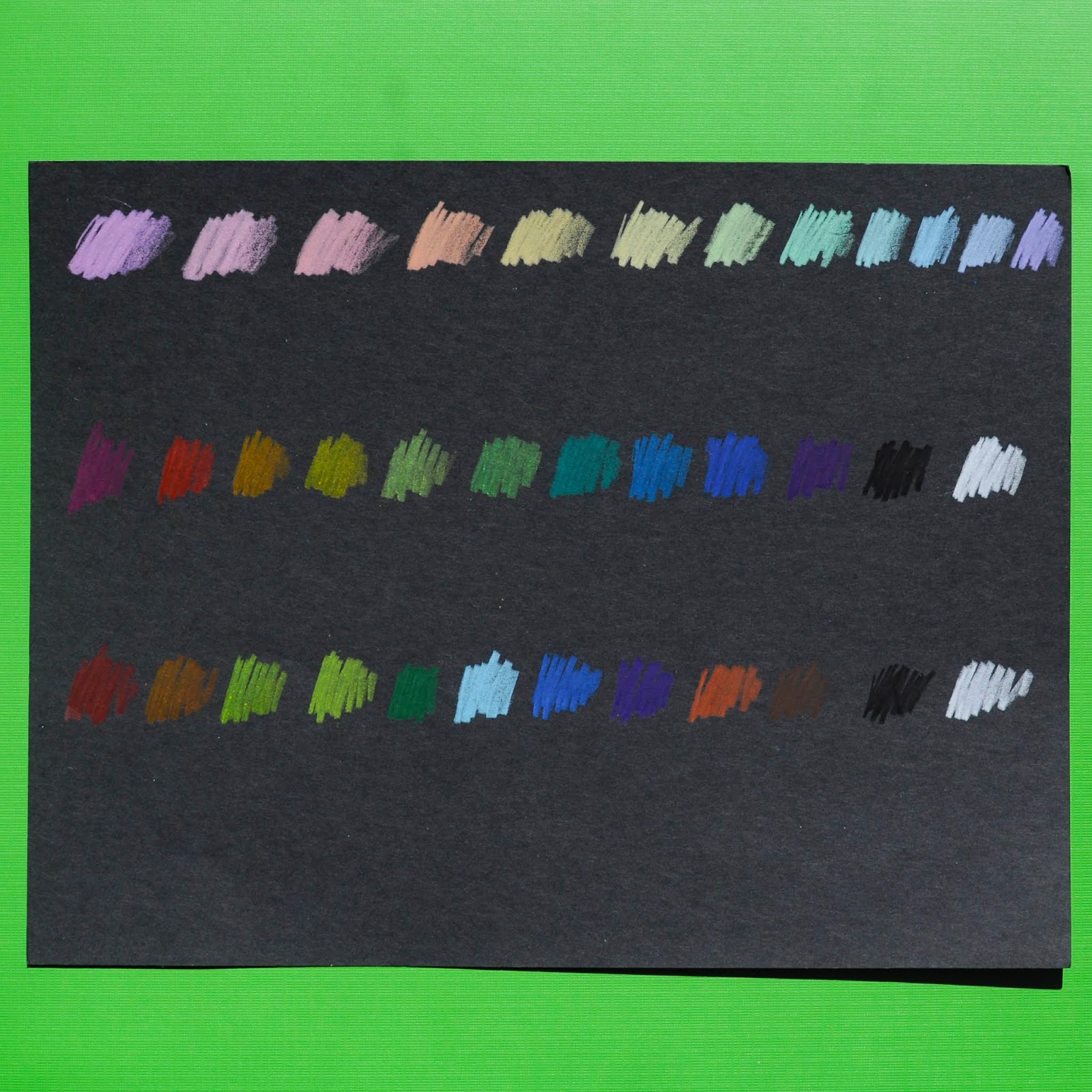Holbein Colored Pencils, 12 Pastel Tones, 12 Basic Tones, 12 Design