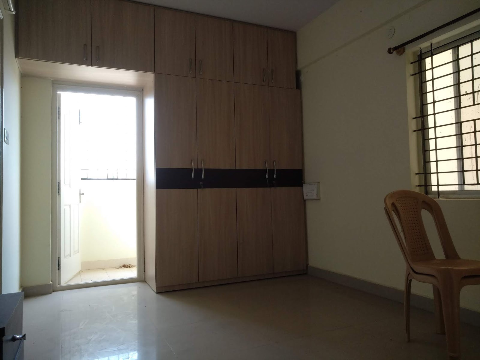 PURVI PRIDE WHITEFIELD IMMADIHALLI BUS STOP (1.5 Kms from white