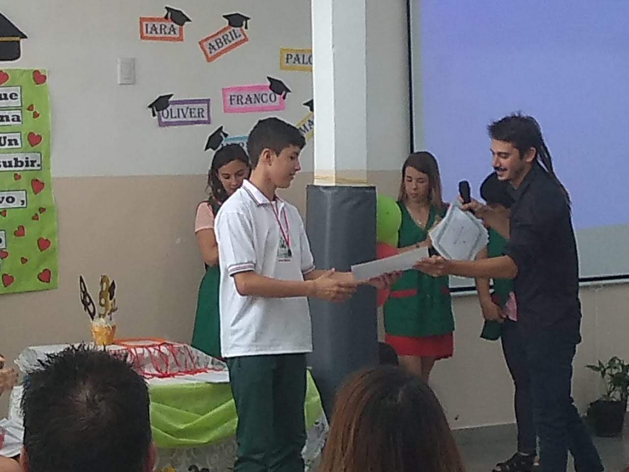 Escuela Primaria Álamos/ Jardín Mio Bambino Primera promoción de
