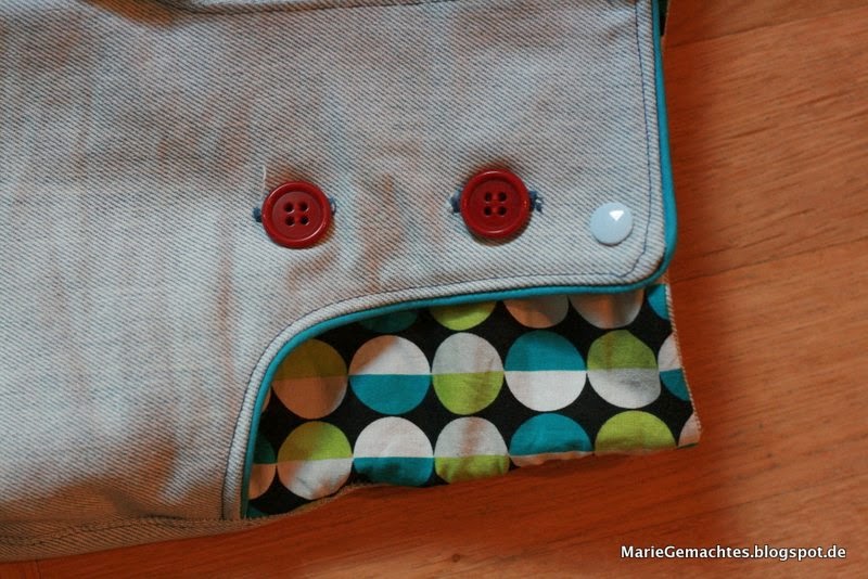 MarieGemachtes Charles' pants