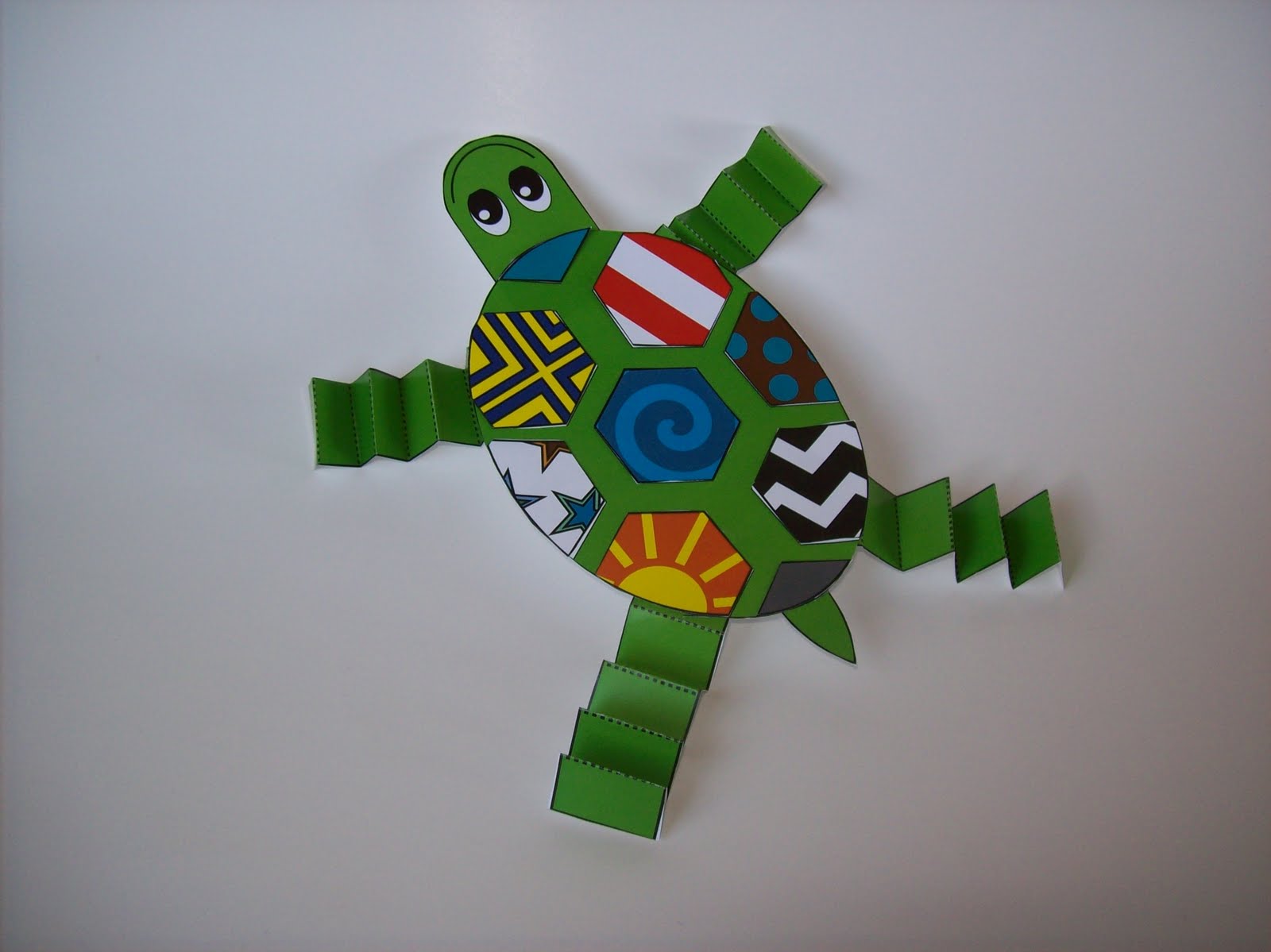 Smarty Pants Fun Printables: My newest project-free printable Turtle