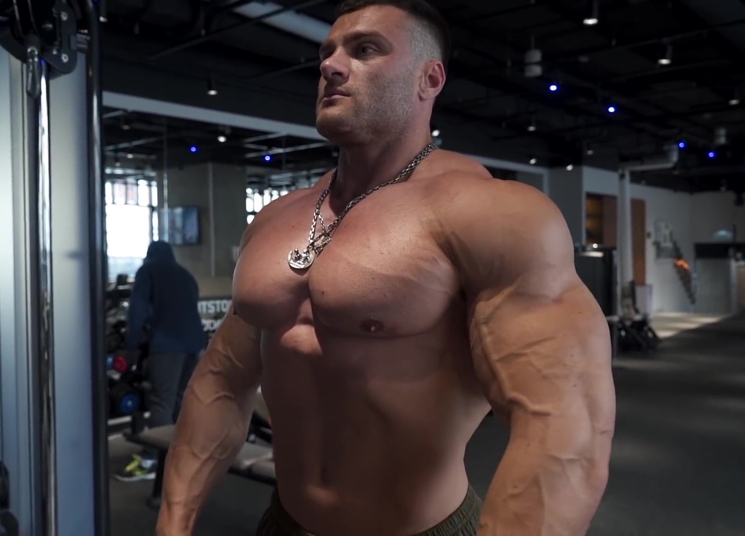Кирилл Худаев бодибилдер