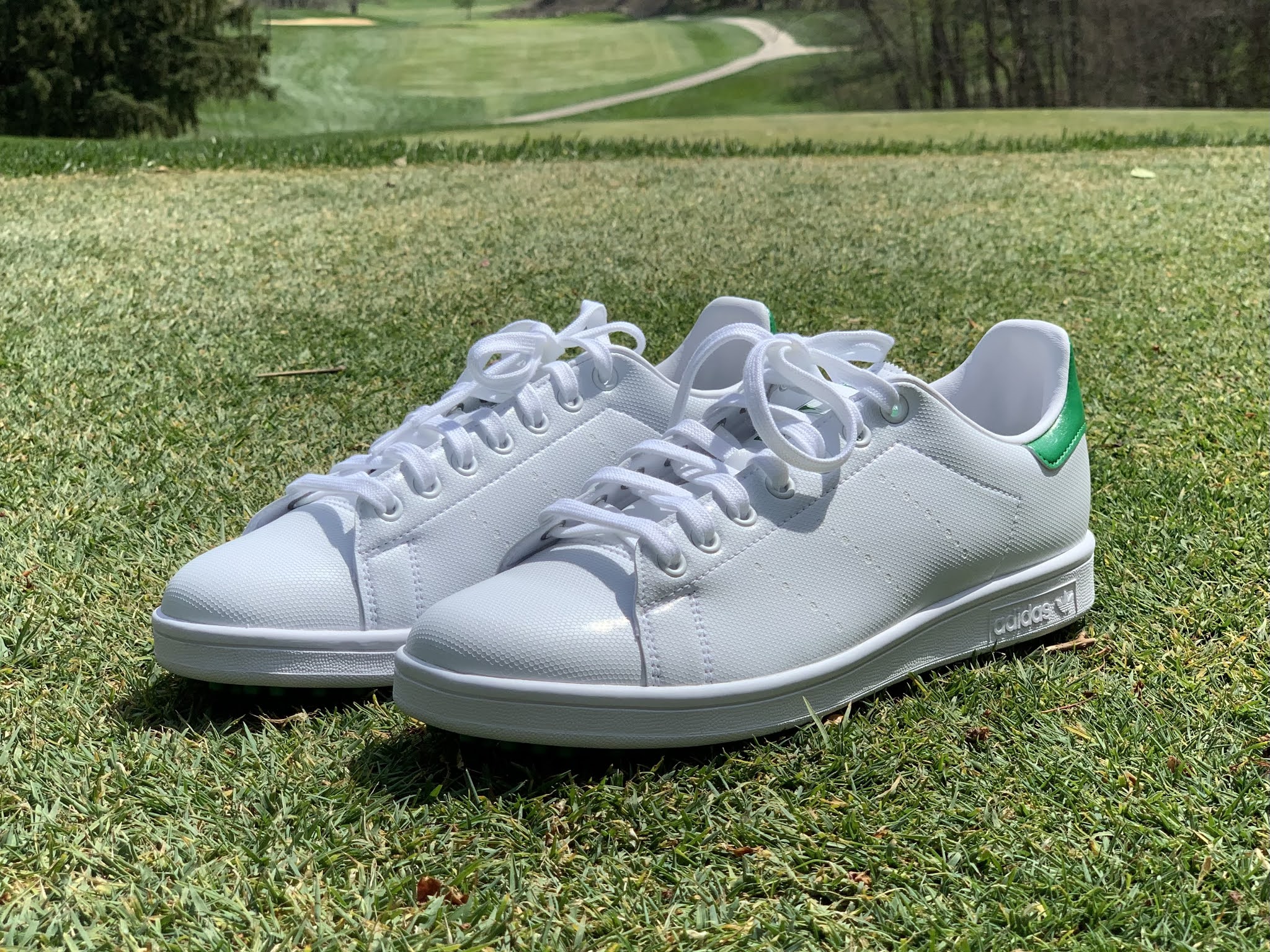 Correspondent Ingenieurs melk wit The #1 Writer in Golf: Adidas Stan Smith Special Edition Spikeless Golf  Shoes Review