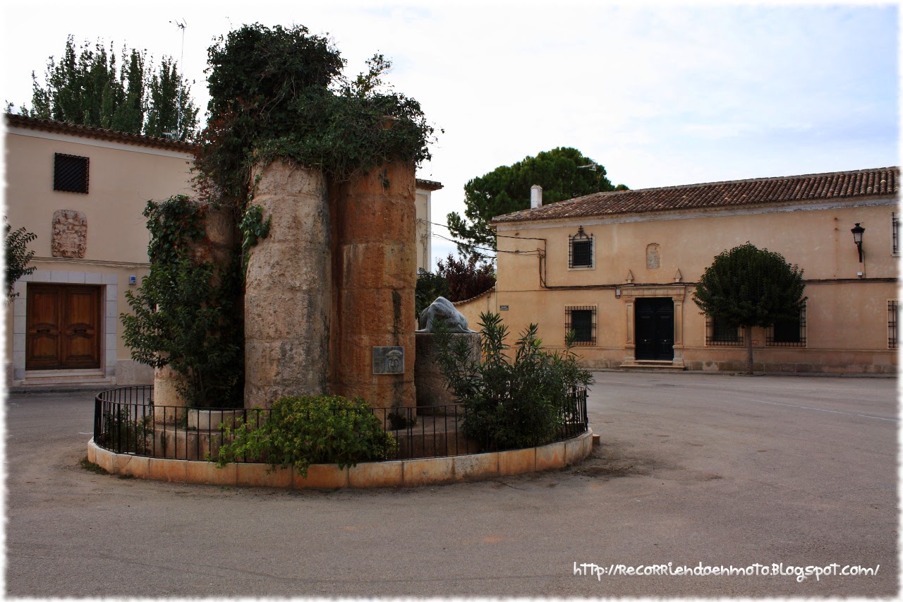 Monumento Jorge Manrique, Santa Maria del Campo Rus