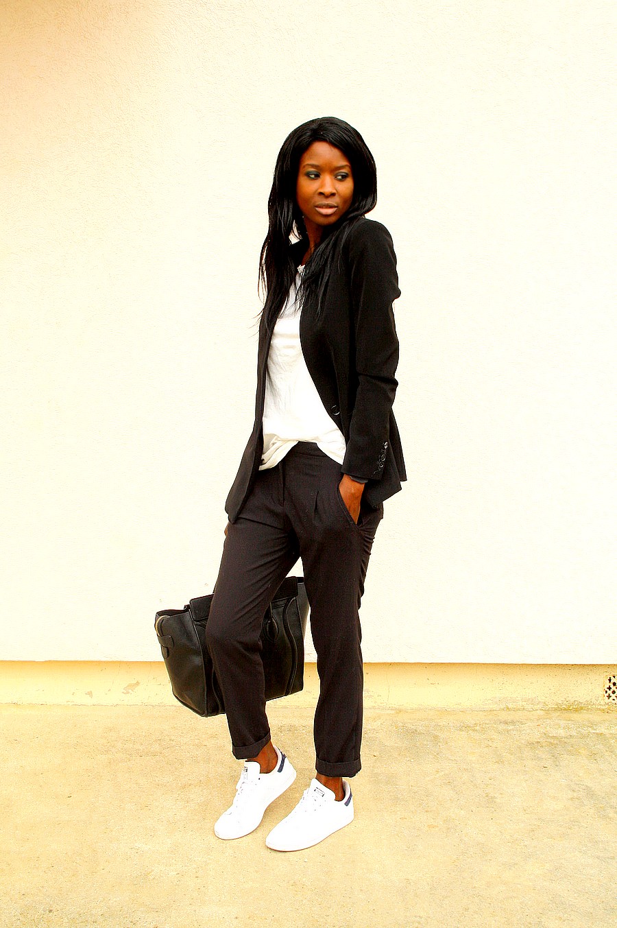 tailleur-baskets-adidas-stan-smith-sac-celine-luggage-blog-mode tailleur-baskets-adidas-stan-smith-sac-celine-luggage-blog-mode