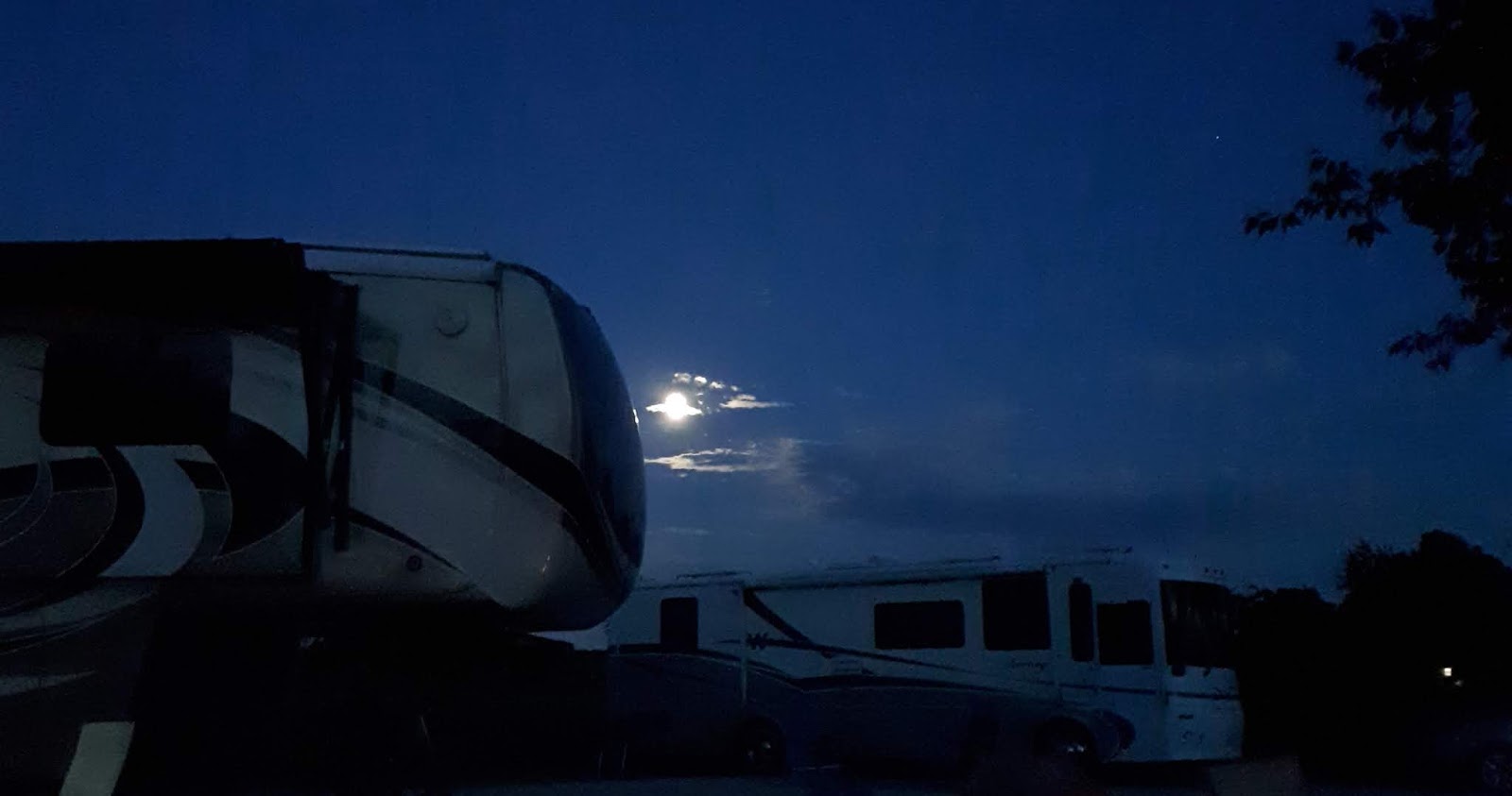 Chillin' with Patsy: Laundry, Keady, Last Happy Hour and Campfire for a ...