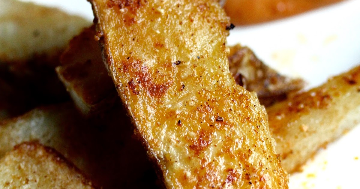 Smith's Vegan Kitchen Oven Baked Potatoes with Smoky Vegan Mayo Dipping Sauce