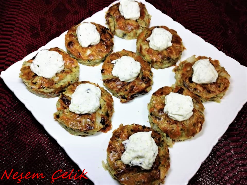 LAHANA BÖREĞİ TARİFİ NASILDIR ? LUNTUĞ