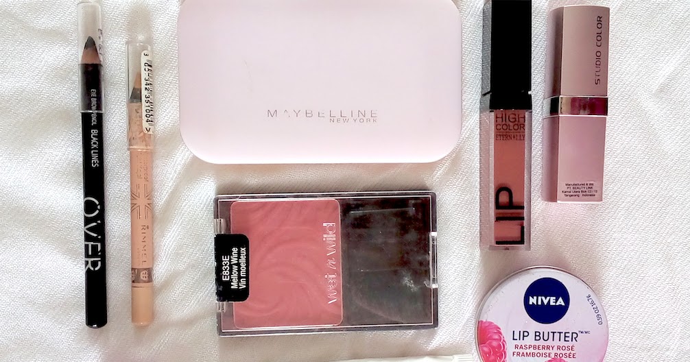 What s In My Make Up Bag What s In My Make Up Bag