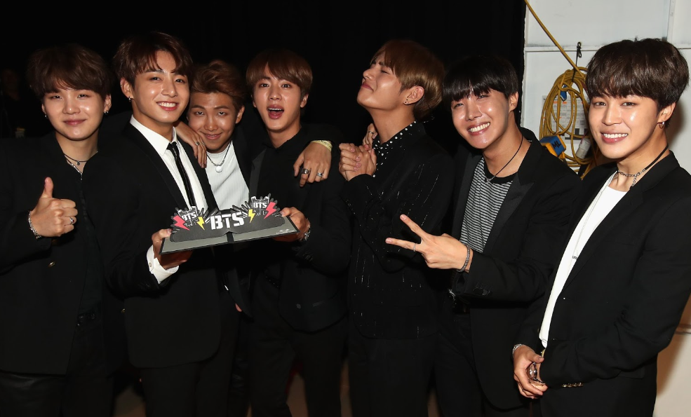 BTS faz história e leva prêmio