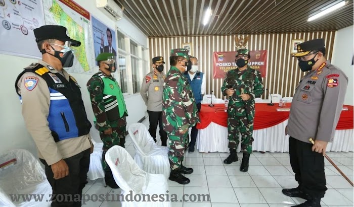 Blusukan Ke Bandung, Kapolri dan Panglima Mapping Kebutuhan Masyarakat Dampak PPKM Darurat
