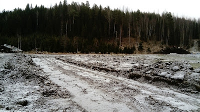 tienpohjaa