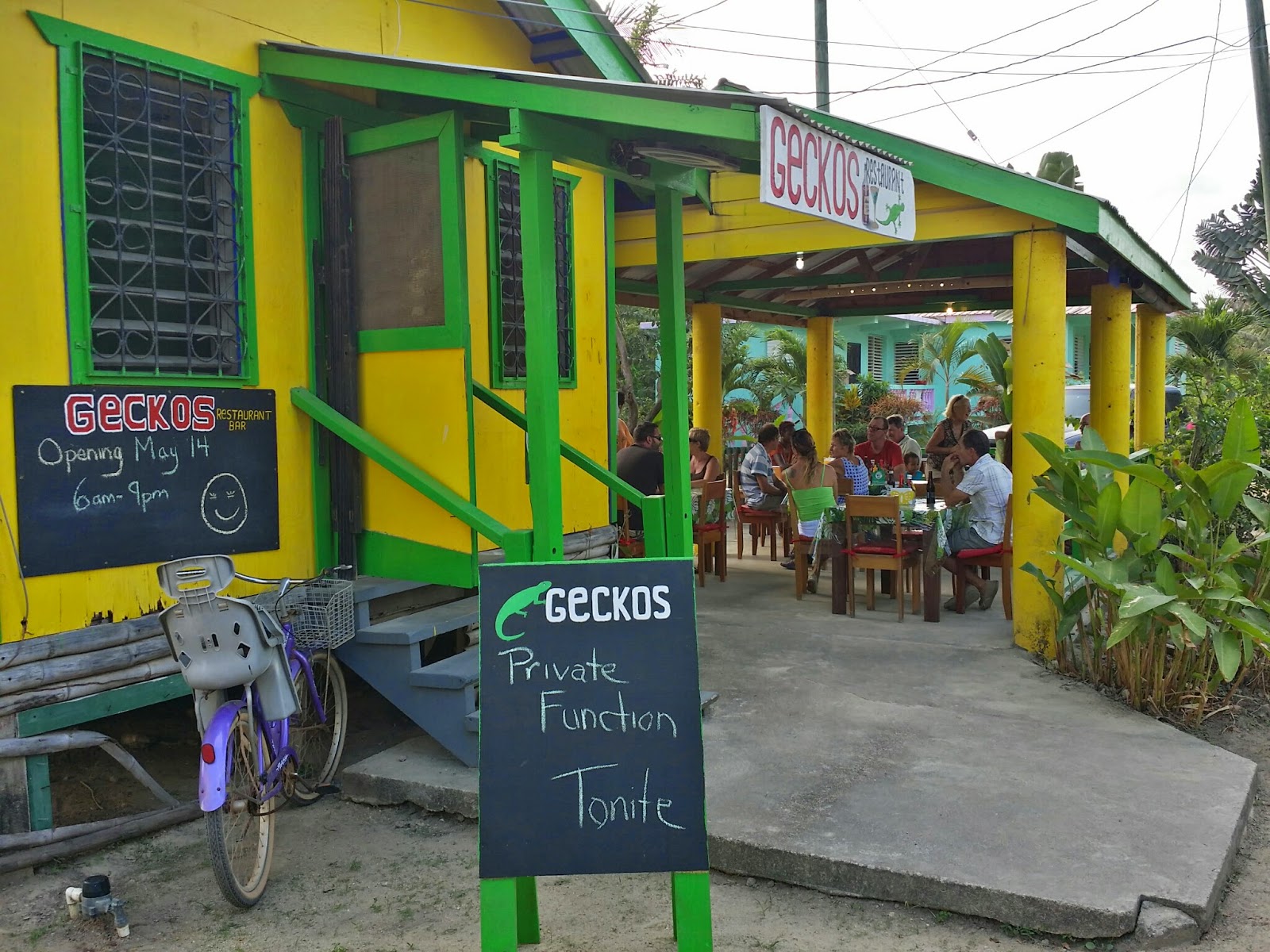 A Travelers Log: 5-13-2015 Soft Opening of Geckos Restaurant