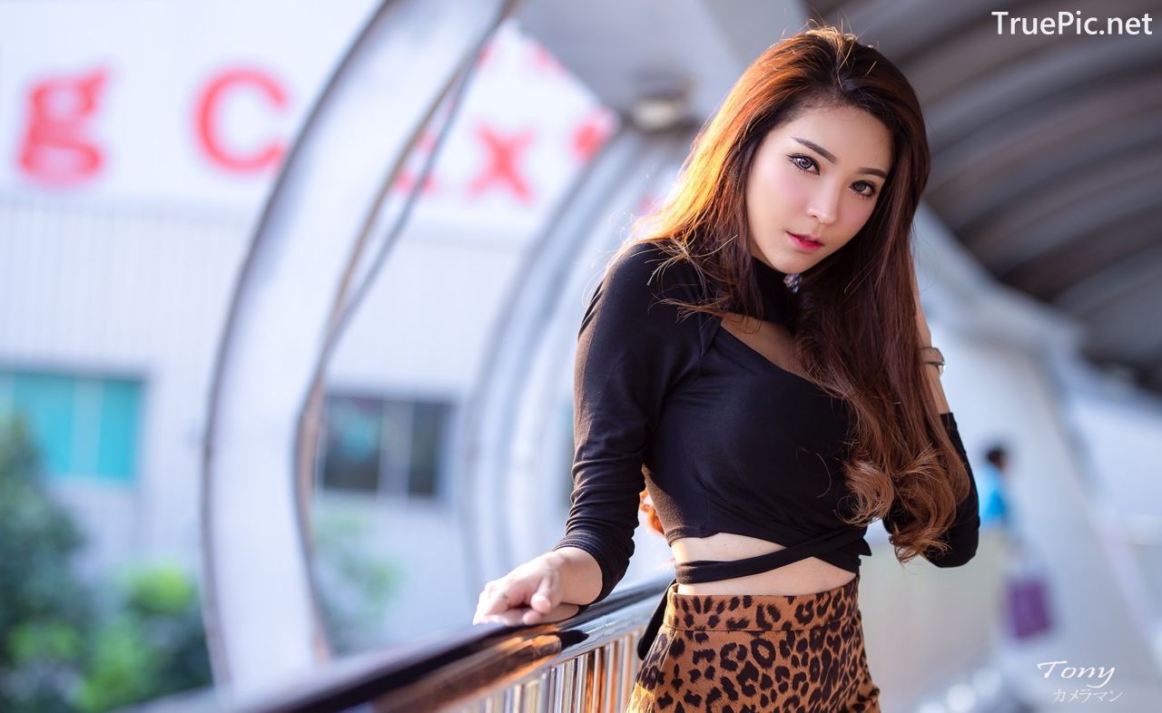 Image-Thailand-Hot-Model-Janet-Kanokwan-Saesim-Sexy-In-Black-And-Leopard-Fabric-TruePic.net- Picture-2