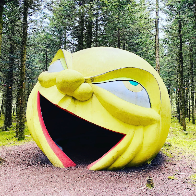 Making A Mark Bp Portrait Award 2019 Artists With Their Paintings