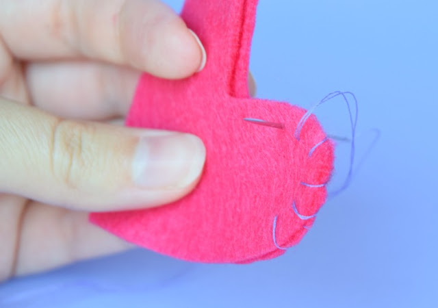 Fill a pocket heart with love as a back to school keepsake for your child.  A nice tool for helping to deal with nerves or anxiety about going back to school.  Quick and easy to sew!