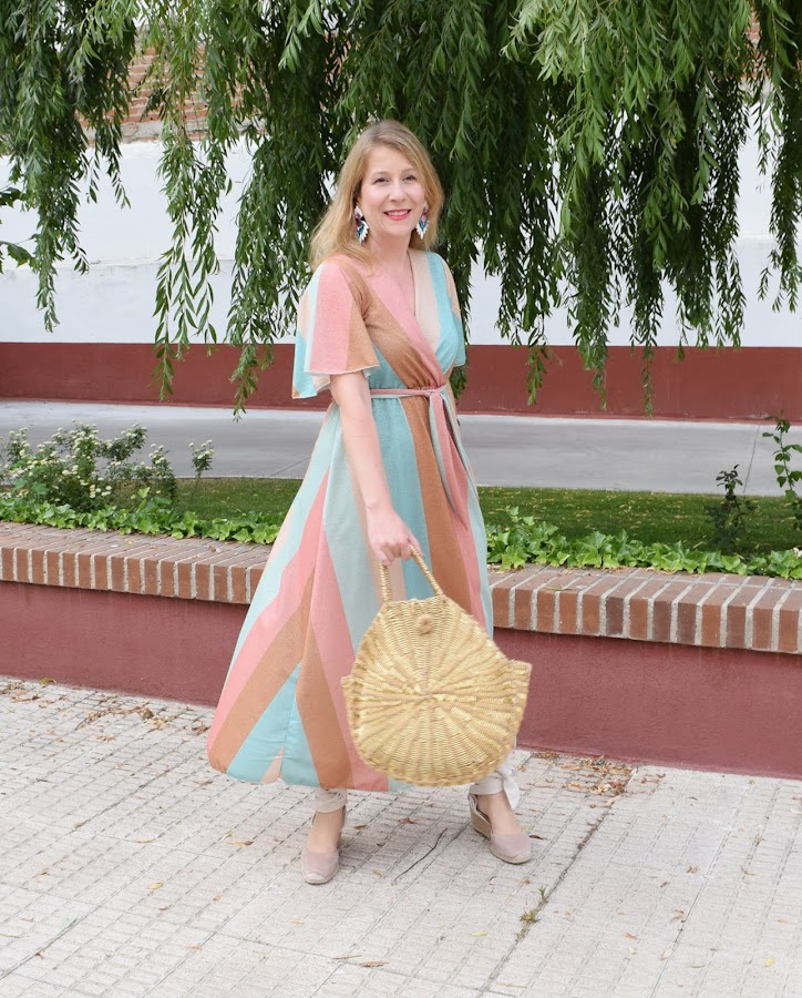 Como_llevar_vestido_brillos_durante_el_día