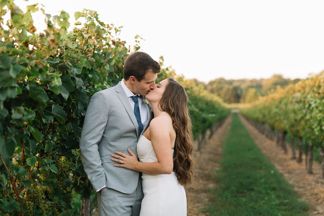 Niagara Wedding Planner | A Divine Affair - Photo by Erin Blackwood Photography. Kurtz Orchards Gracewood Estate Wedding in Niagara on the Lake. Wedding Details. Alfresco live edge harvest tables in the orchard. 