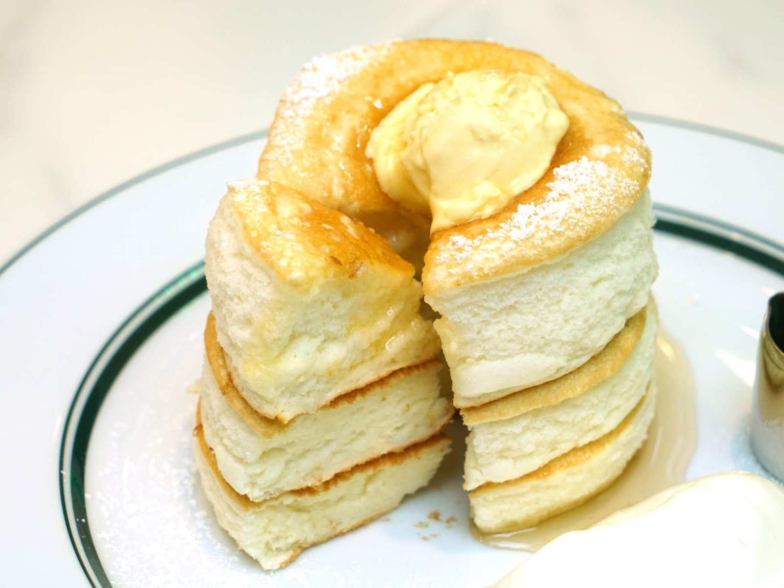 PinkyPiggu Gram Cafe & Pancakes Singapore Vivocity The Fluffiest