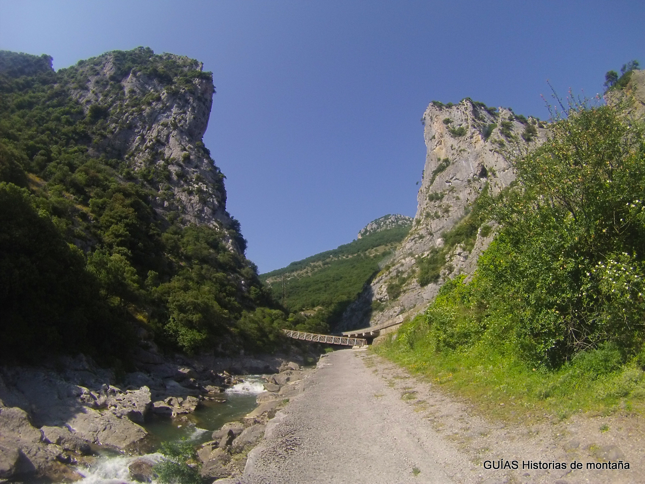 Historias de montaña QUINTOS NAVARROS (ESCALADA EN NAVARRA, DOS