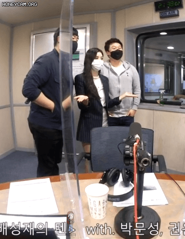 솔직한데 안 솔직한 권은비 연애초보 권사님    권텐