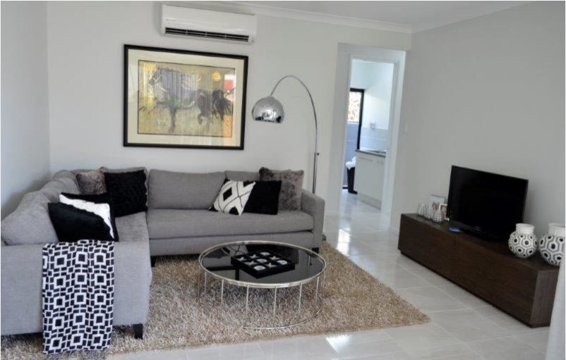 OAKPILE INTERIOR DESIGN: Living Room Furniture Arrangement