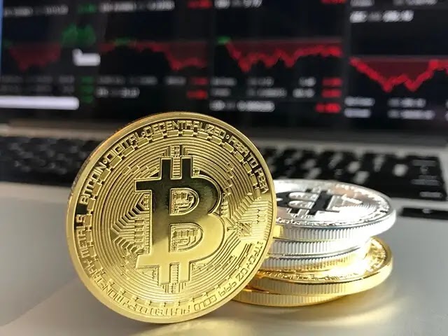 Know the right time to acquire bitcoins with lower price