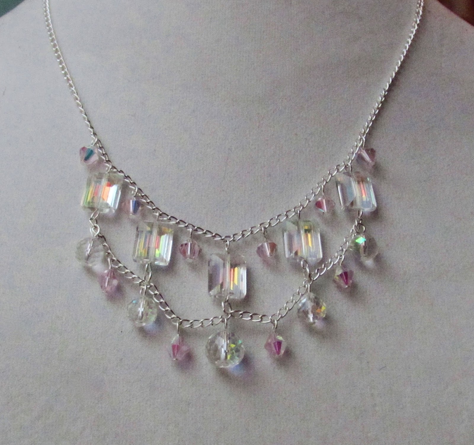 Raziela Designs: DIY: Crystal Bridal Necklace