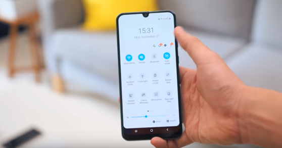 Daftar HP Samsung di Bawah 1 Juta - Mediasiana.com - Media Pembelajaran