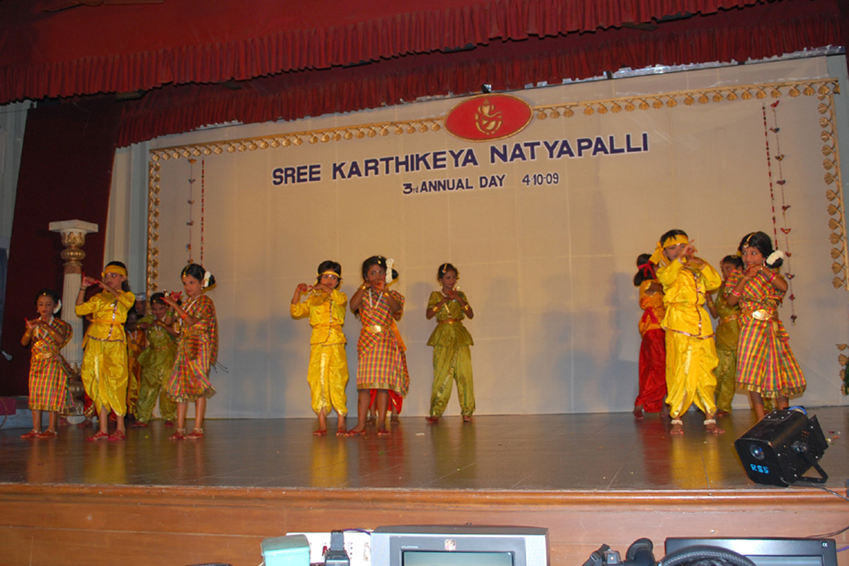 Dance Costumes Rent Coimbatore bharathanatyam costumes rental in