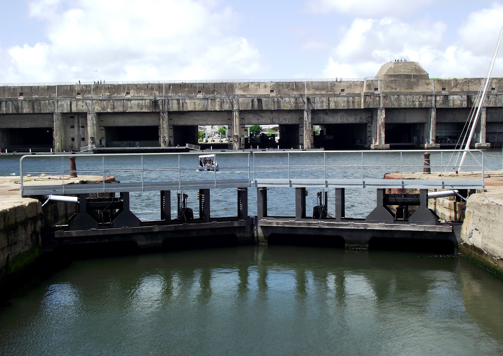 YoungManGoneWest: St Nazaire U-Boat Pens
