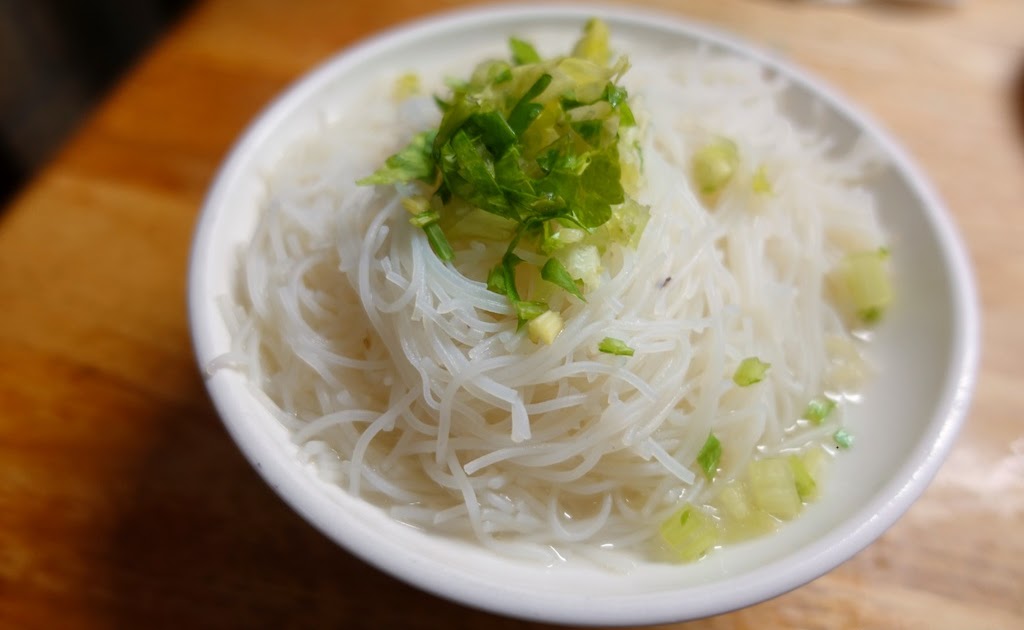 [食記] 台北中正區 羅媽媽米粉湯-東門市場米粉湯