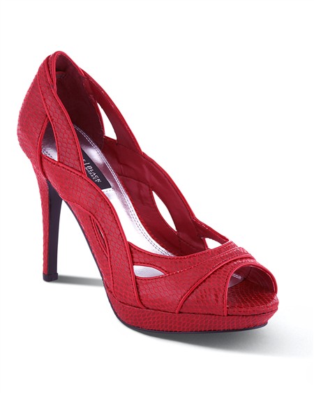 Wear it: Red Heels - Jellibean Journals