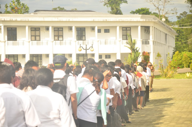 Tenaga Honorer Di Mimika Akan Diangkat Sebagai Cpns Tenaga Pendidik Di Sekolah Swasta Tidak Termasuk Salam Papua