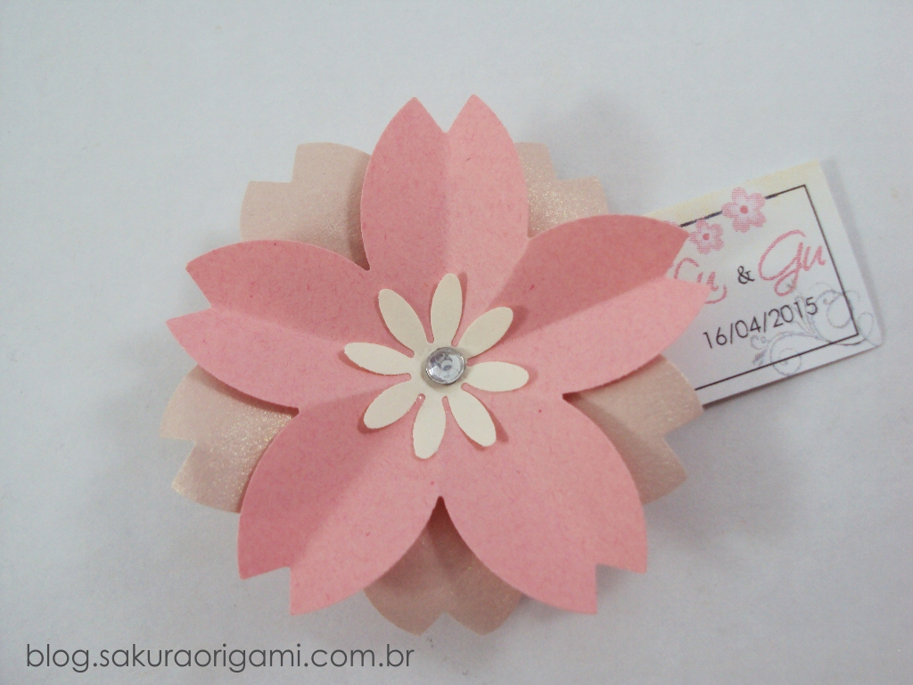 Lembrancinhas de Casamento ímã de flor de sakura (flor de cerejeira) -  Sakura Origami Ateliê