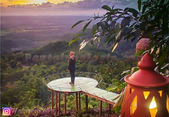 Watu Goyang,Tempat Wisata Unik Di Puncak Bukit Dlingo
