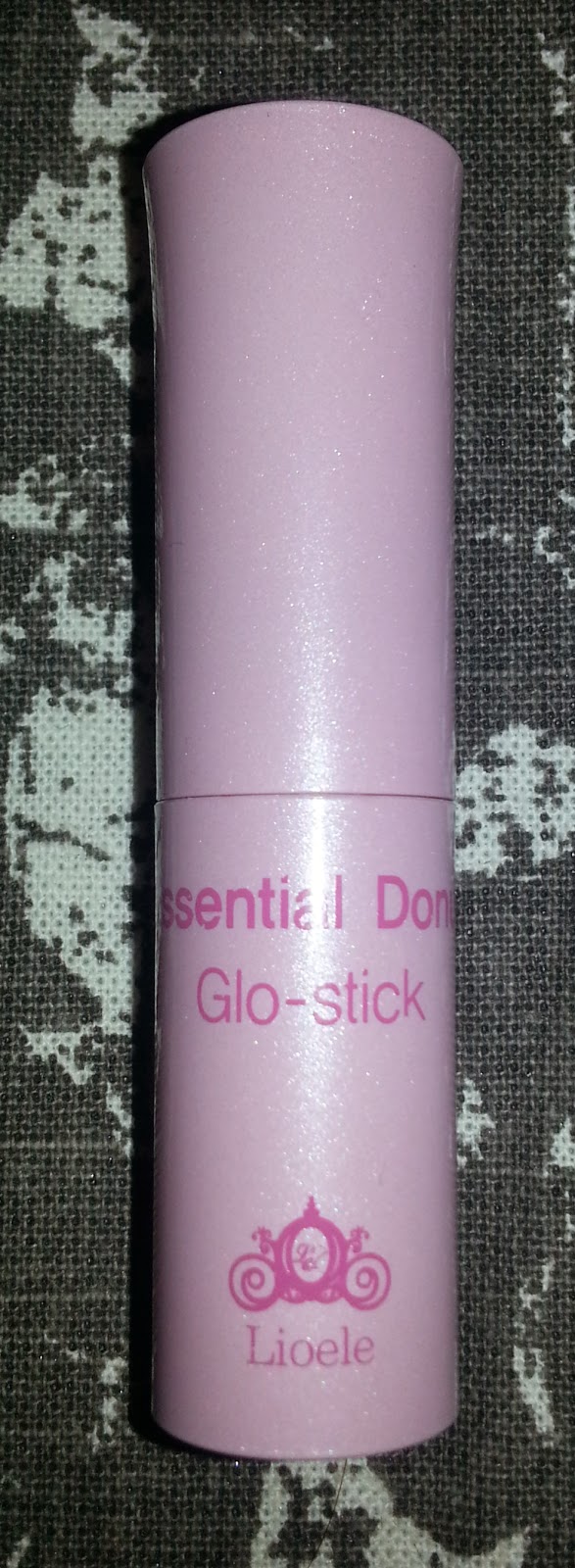 Lioele Essential Donut Glo-Stick in 05 Blossom Red