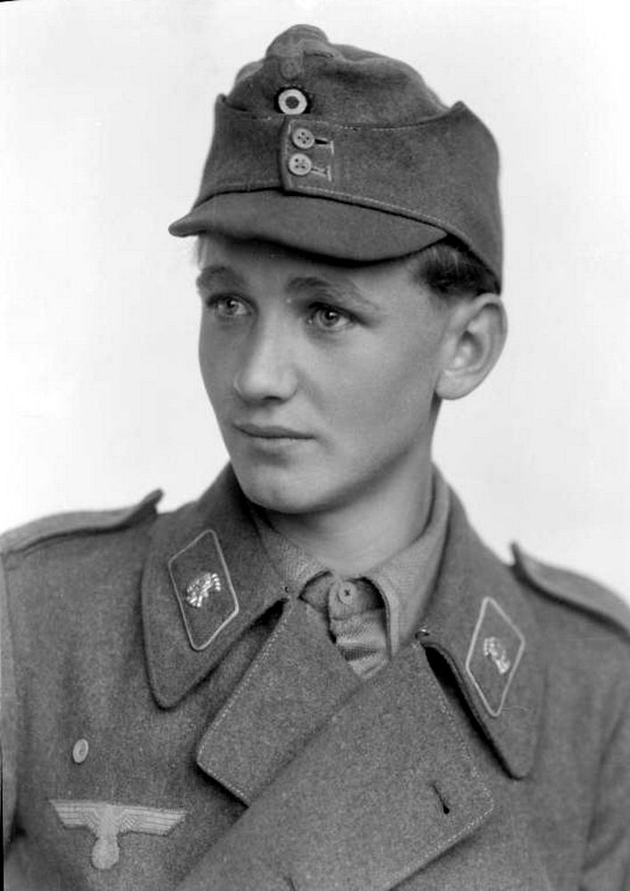 Немецкий солдат. Йозеф Фитцхум СС. Солдат СС Вермахт. Ганс Киншерманн. Немецкий солдат вермахта.