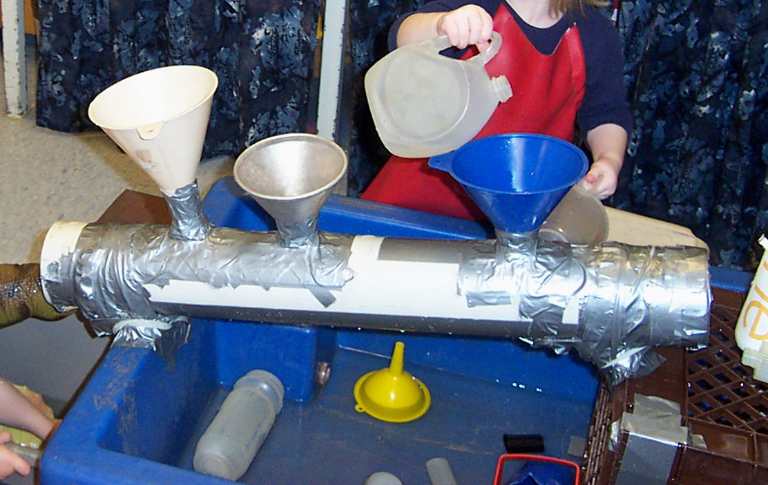 SAND AND WATER TABLES LARGE PLASTIC TUBE WITH FUNNELS