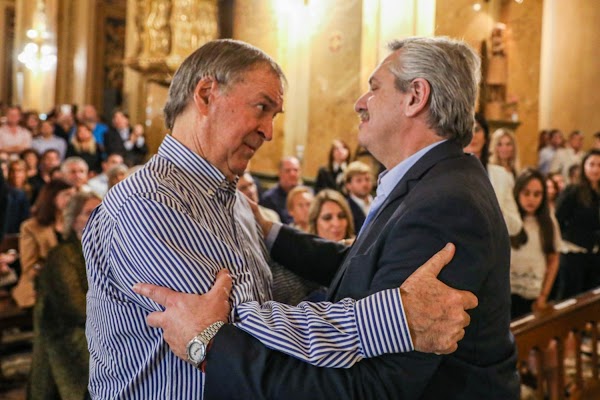 Sorpresiva reunión entre Alberto Fernández y Juan Schiaretti en Córdoba Sorpresiva reunión entre Alberto Fernández y Juan Schiaretti en Córdoba