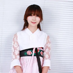 Seo Han Bit – In Maid Costume Foto 18