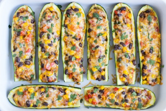 Mexican Zucchini Burrito Boats #vegetarian #appetizers