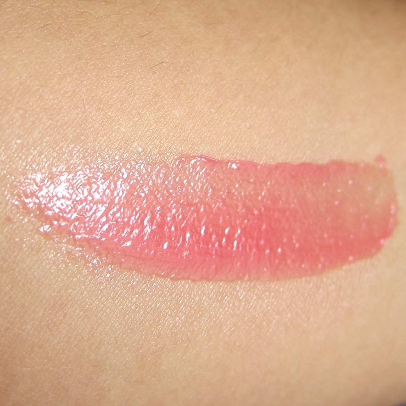 Manic Beauty Monday Vaseline Lip Therapy in Rosy Lips (Limited Edition) LacquerExpression