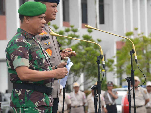 Yosua Pandit Sembiring Harap TNI dan Polri Jaga Baik Pemilu 2019 di Papua Yosua Pandit Sembiring Harap TNI dan Polri Jaga Baik Pemilu 2019 di Papua