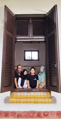 wisata museum transportasi kereta api lawang sewu semarang nurul sufitri mom lifestyle blogger traveling culinary review