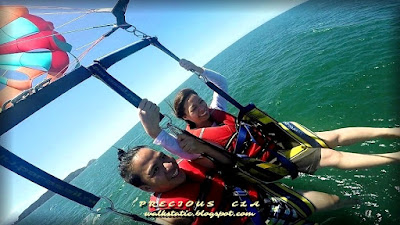 Parasailing di Pulau Sapi, Borneo Pulau Sapi, Sabah